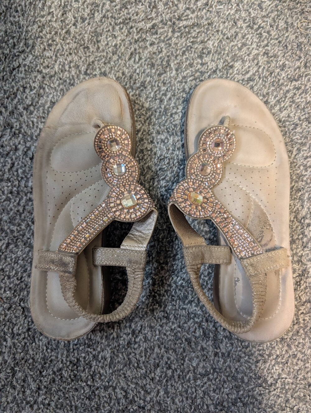 Jeweled Sandals 6.5 Tan Gold Shimmery Comfort Sole Boho Cottage Hippie Festival